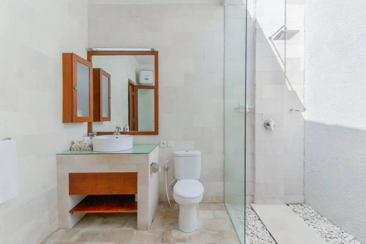 Heart Of Seminyak, 2Br, Sleeps 4, Walk To Bintang 빌라