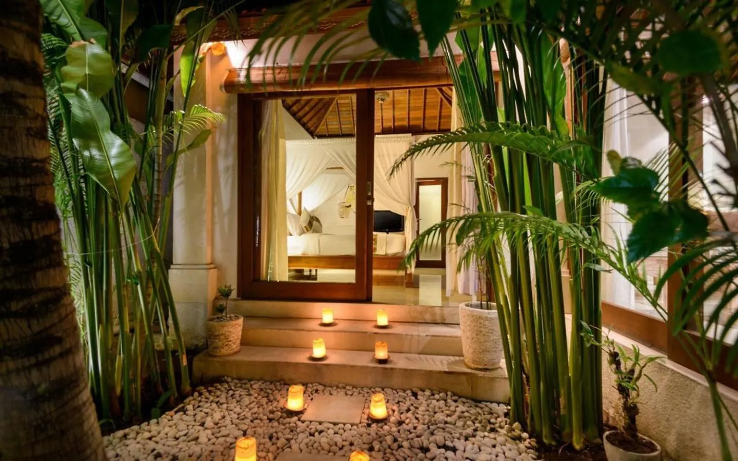 Heart Of Seminyak, 2Br, Sleeps 4, Walk To Bintang 빌라